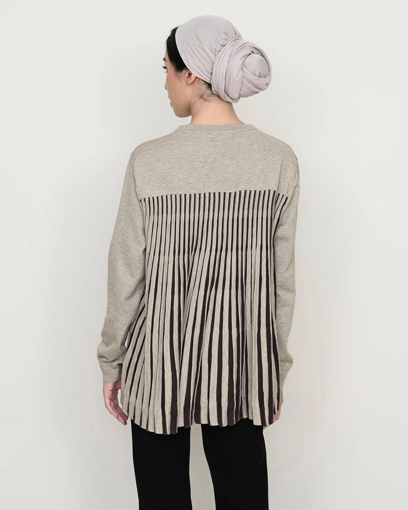 ANORA KNIT TOP