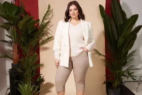 Curvy Chic Capris with Zipper Detail at the Hem